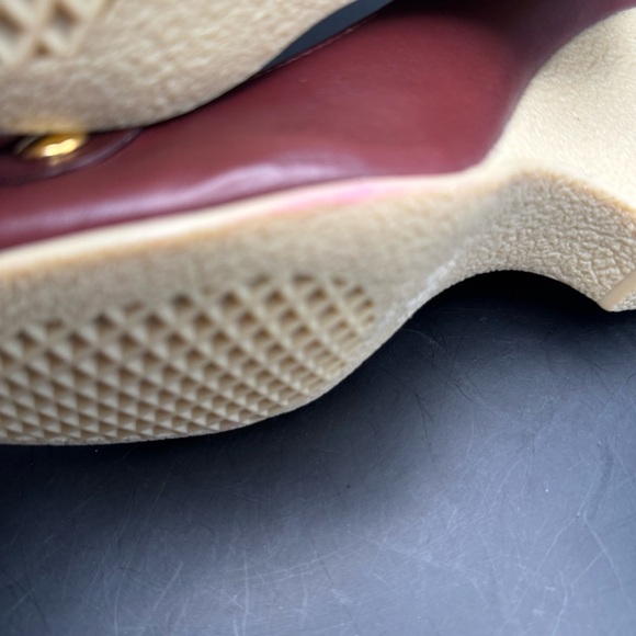 NWOT AEROSOLES WOMEN'S WINE LEATHER “ Vice Squad” WEDGE 3.5” PUMPS SIZE 10 - Picture 11 of 11